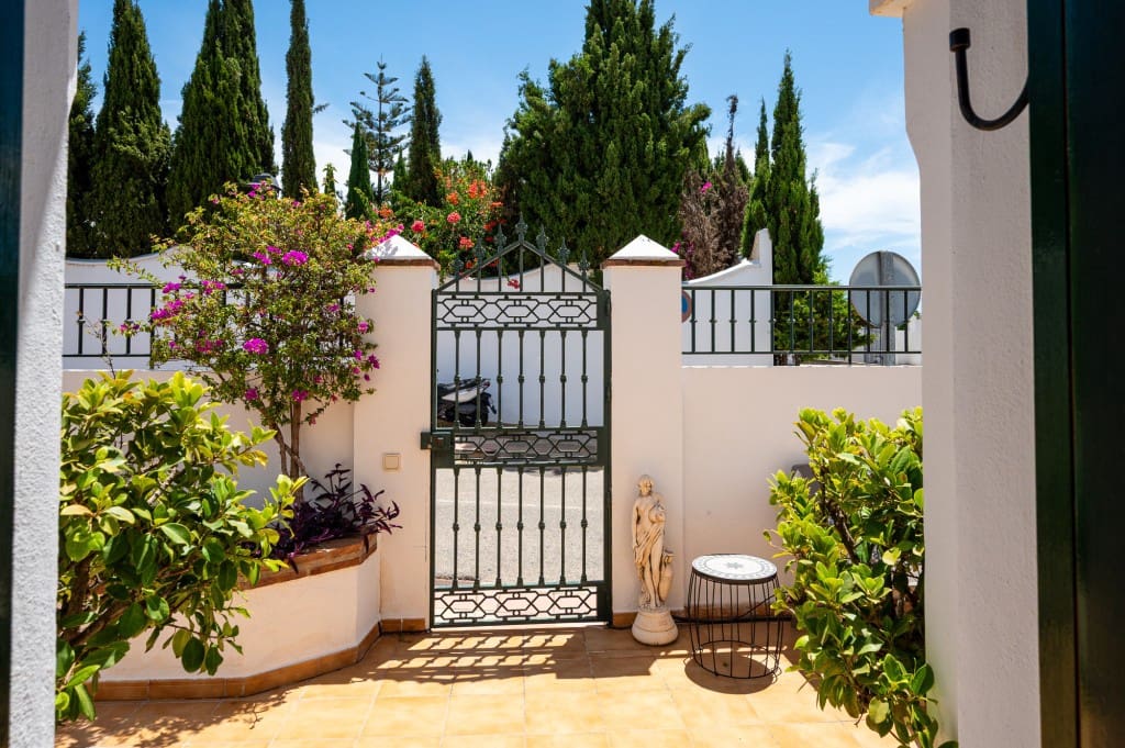 4 slaapkamer Villa te koop in Nerja met zwembad - € 549.000 (Ref: 9134271)