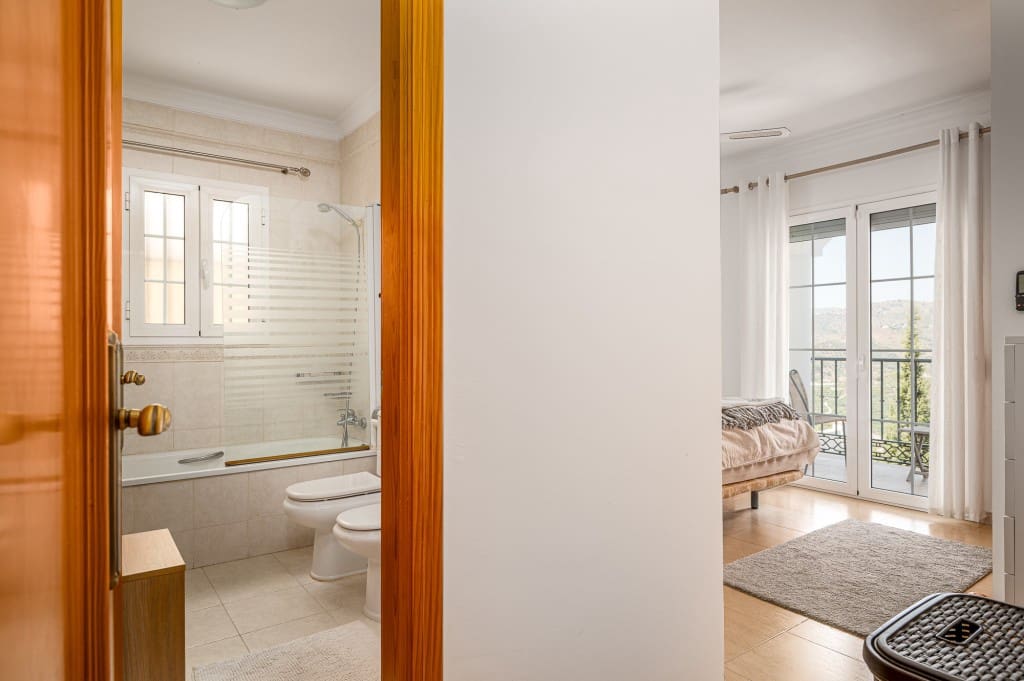 4 slaapkamer Villa te koop in Nerja met zwembad - € 549.000 (Ref: 9134271)