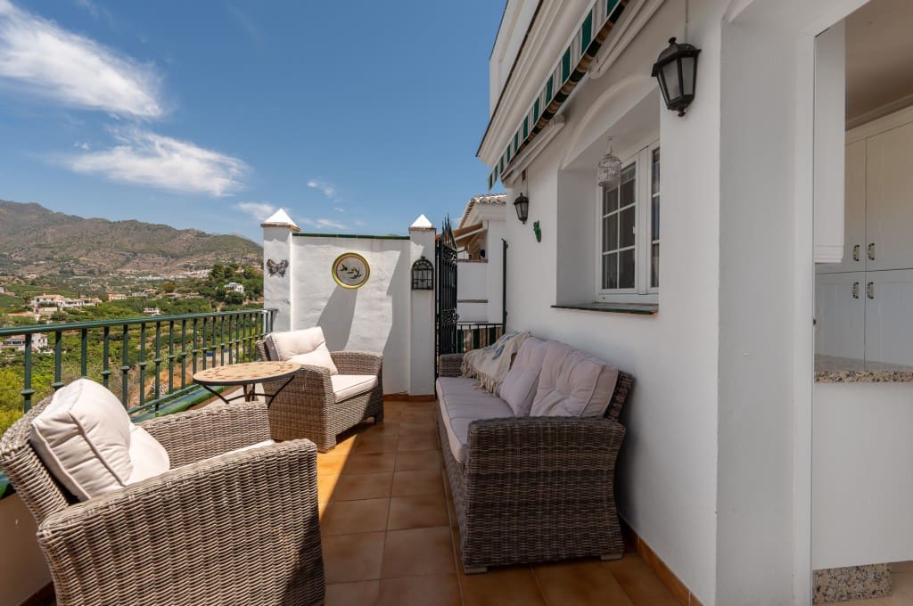 4 slaapkamer Villa te koop in Nerja met zwembad - € 549.000 (Ref: 9134271)