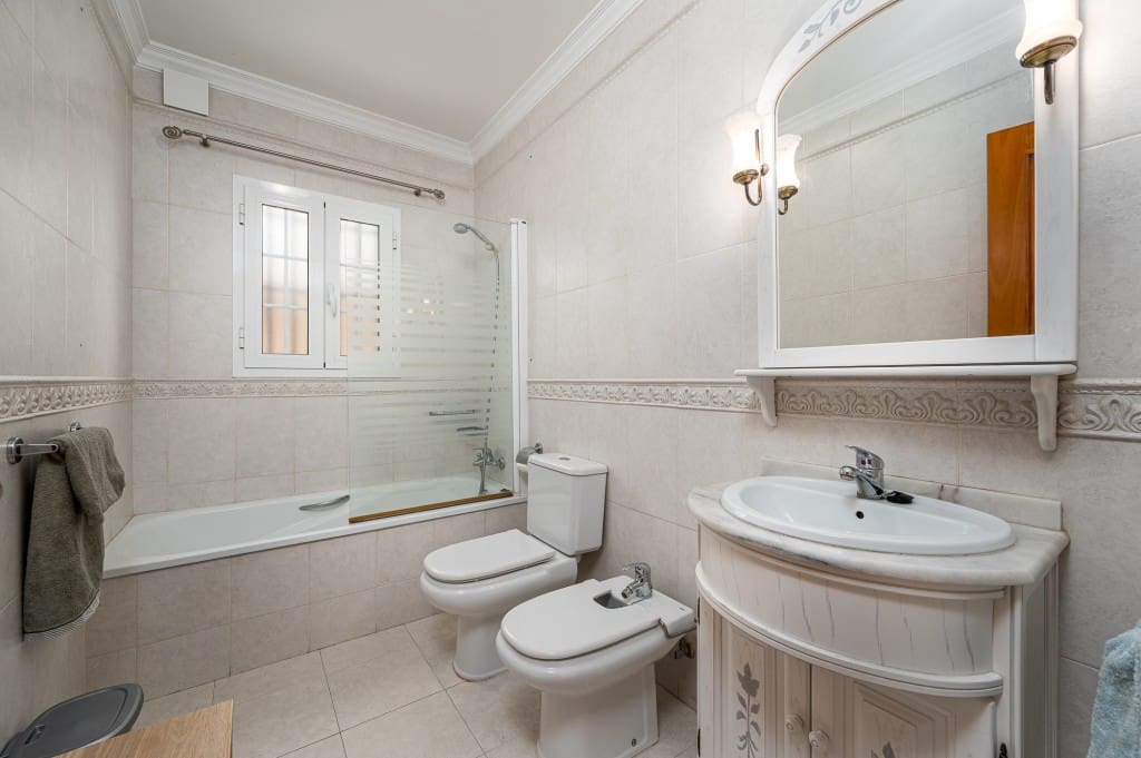 4 slaapkamer Villa te koop in Nerja met zwembad - € 549.000 (Ref: 9134271)