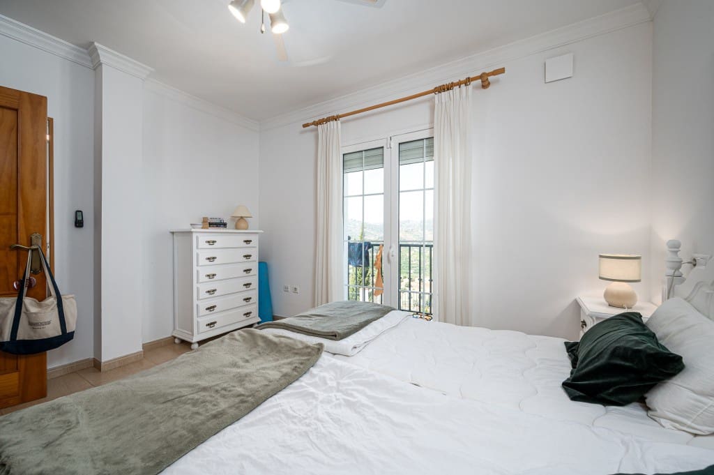 4 slaapkamer Villa te koop in Nerja met zwembad - € 549.000 (Ref: 9134271)