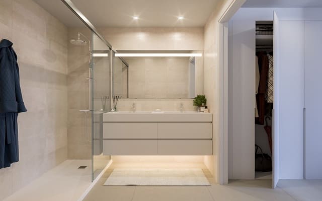 3 slaapkamer Appartement te koop in Torrox-Costa, Torrox met zwembad - € 407.000 (Ref: 9141492)