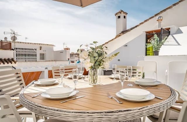 2 slaapkamer Huis te koop in Estepona - € 475.000 (Ref: 9141496)