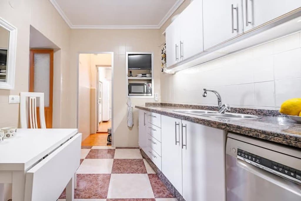 2 soveværelse Byhus til salg i Estepona - € 475.000 (Ref: 9141496)