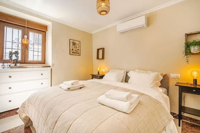 2 slaapkamer Huis te koop in Estepona - € 475.000 (Ref: 9141496)