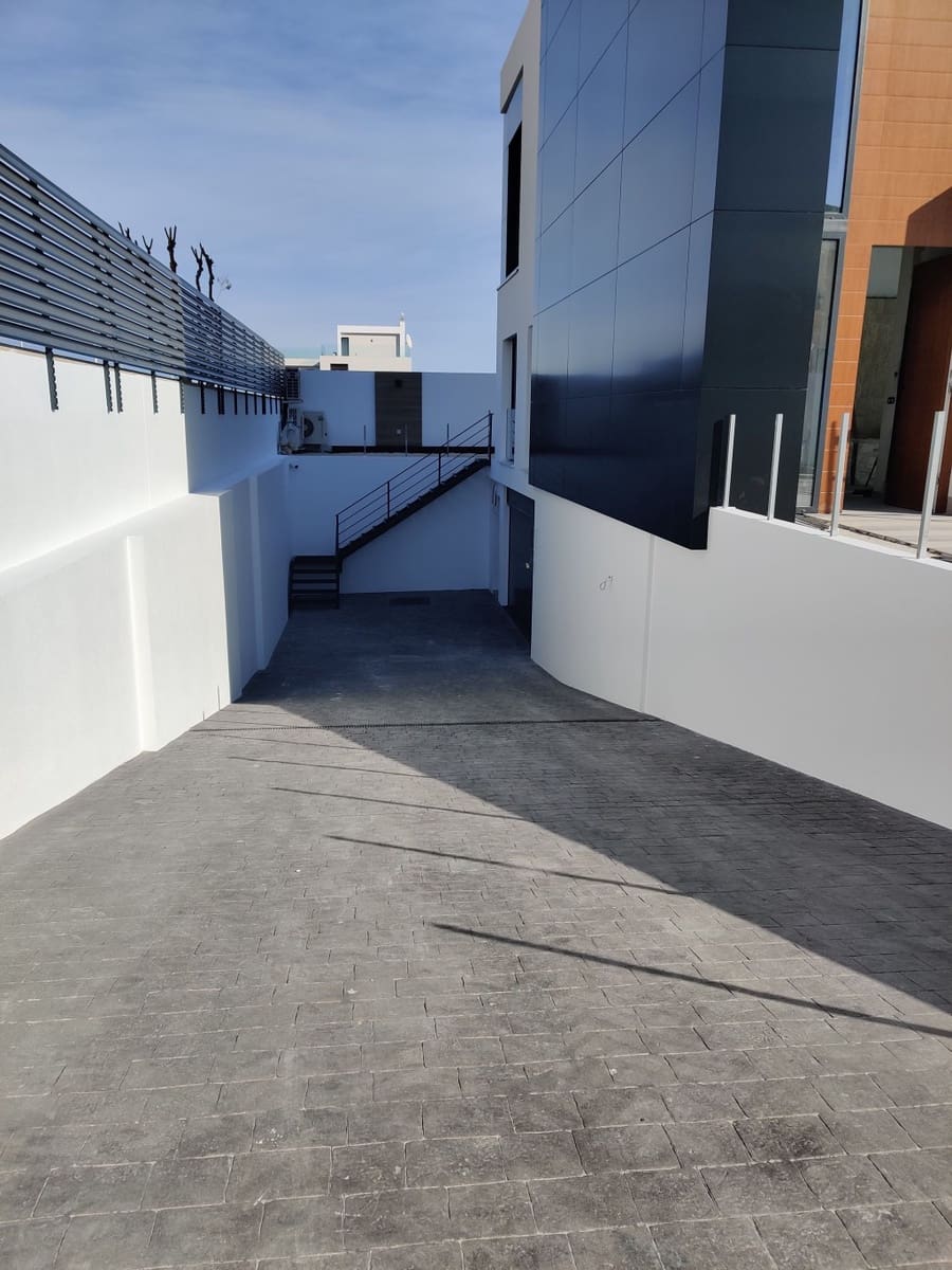 3 soverom Villa til salgs i La Zenia med svømmebasseng garasje - € 1 600 000 (Ref: 9141497)