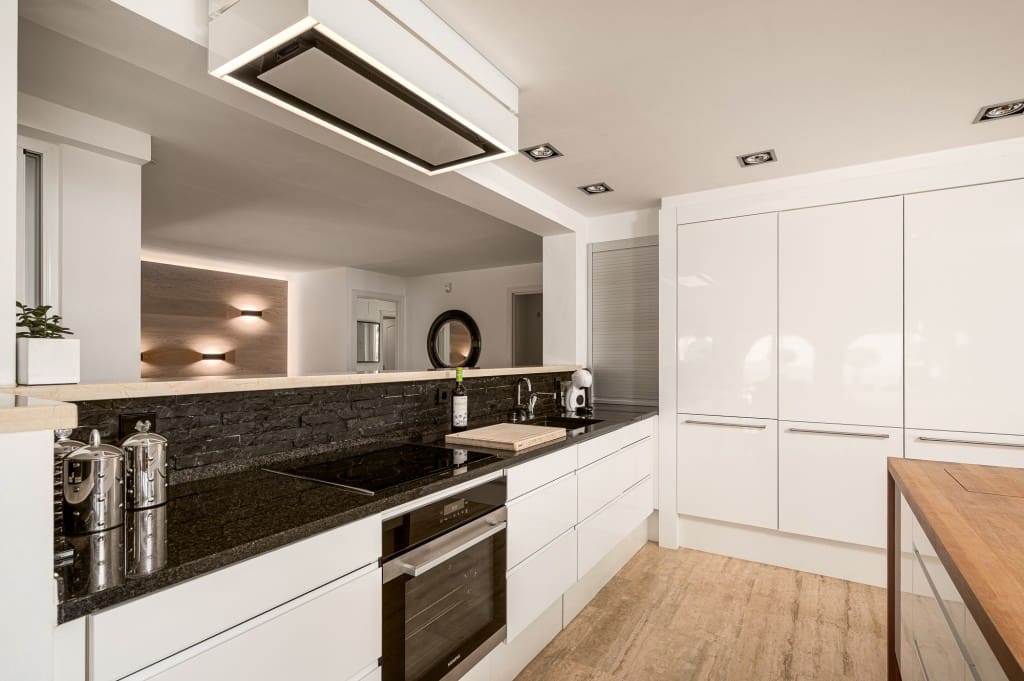 4 soveværelse Villa til salg i La Capellania med swimmingpool - € 2.695.000 (Ref: 9145345)