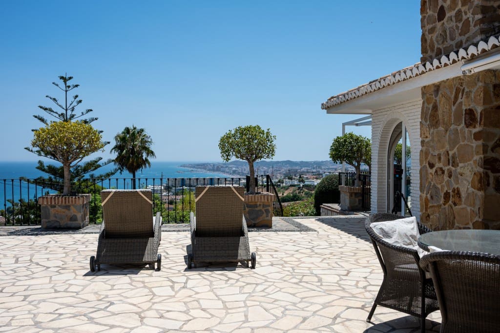 4 soveværelse Villa til salg i La Capellania med swimmingpool - € 2.695.000 (Ref: 9145345)