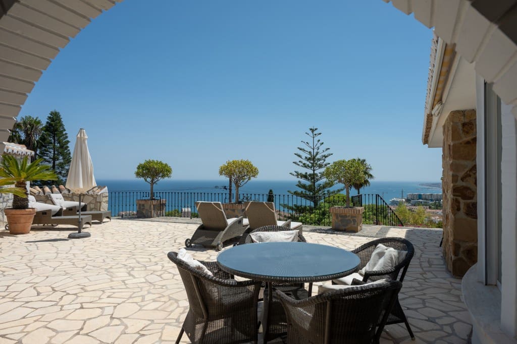 4 soveværelse Villa til salg i La Capellania med swimmingpool - € 2.695.000 (Ref: 9145345)