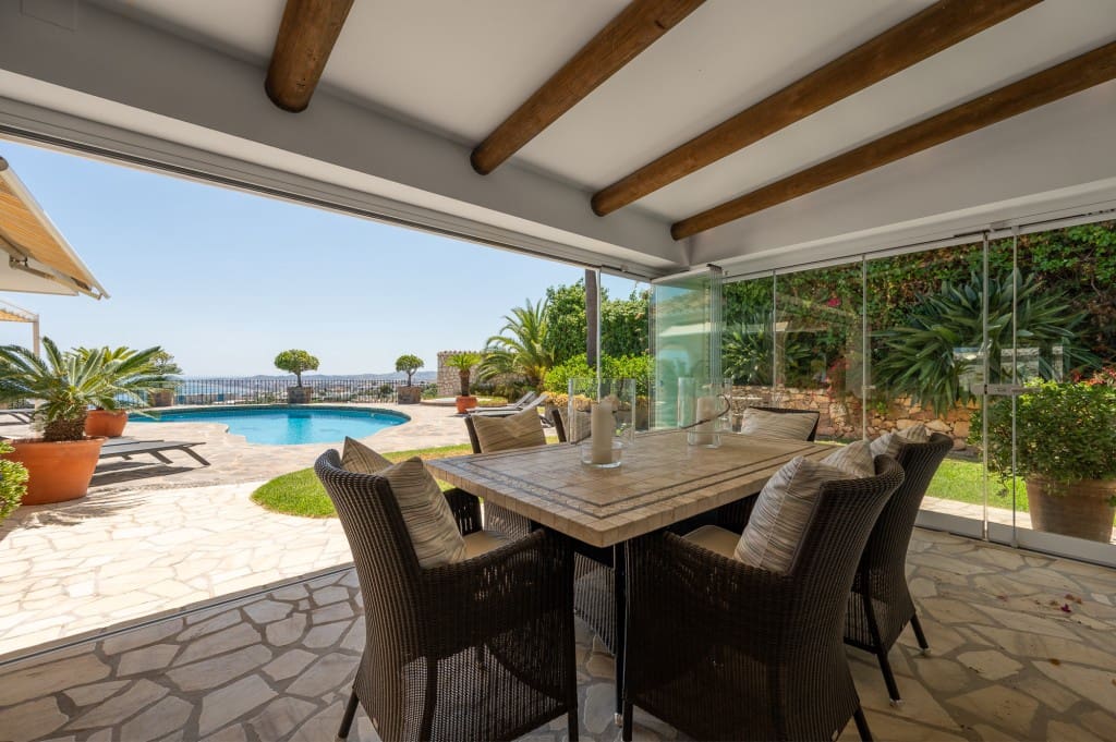 4 soveværelse Villa til salg i La Capellania med swimmingpool - € 2.695.000 (Ref: 9145345)