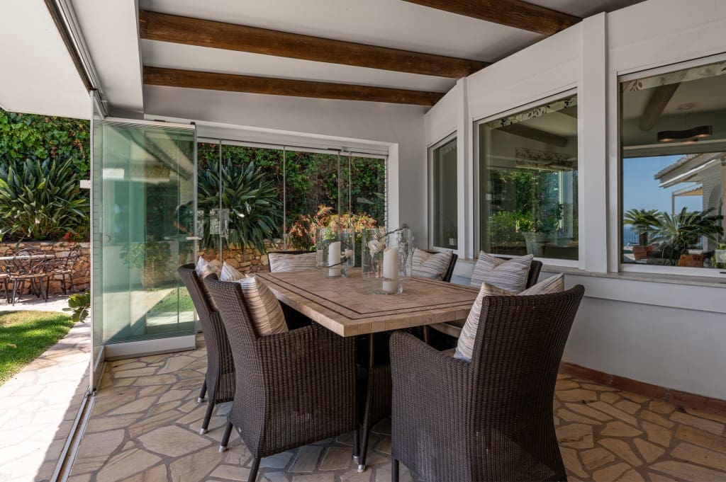 4 soveværelse Villa til salg i La Capellania med swimmingpool - € 2.695.000 (Ref: 9145345)