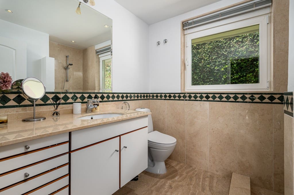 4 soveværelse Villa til salg i La Capellania med swimmingpool - € 2.695.000 (Ref: 9145345)