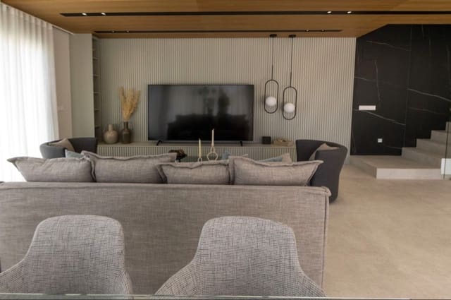 4 soveværelse Villa til salg i Campoamor, Orihuela med swimmingpool - € 1.240.000 (Ref: 9145348)