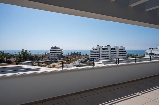 2 sovrum Takvåning till salu i Torremolinos med pool garage - 899 000 € (Ref: 9146943)