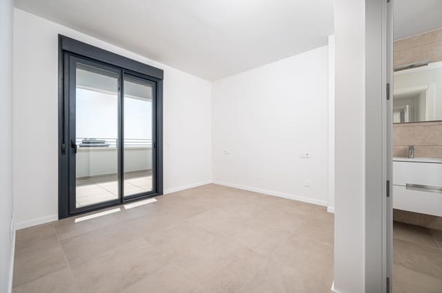 2 sovrum Takvåning till salu i Torremolinos med pool garage - 899 000 € (Ref: 9146943)