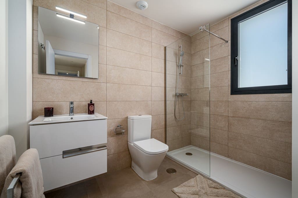 2 sovrum Takvåning till salu i Torremolinos med pool garage - 899 000 € (Ref: 9146943)