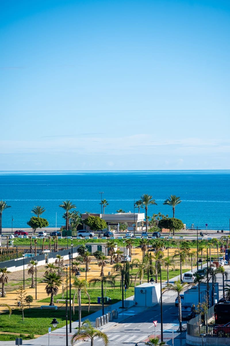 2 sovrum Takvåning till salu i Torremolinos med pool garage - 899 000 € (Ref: 9146943)