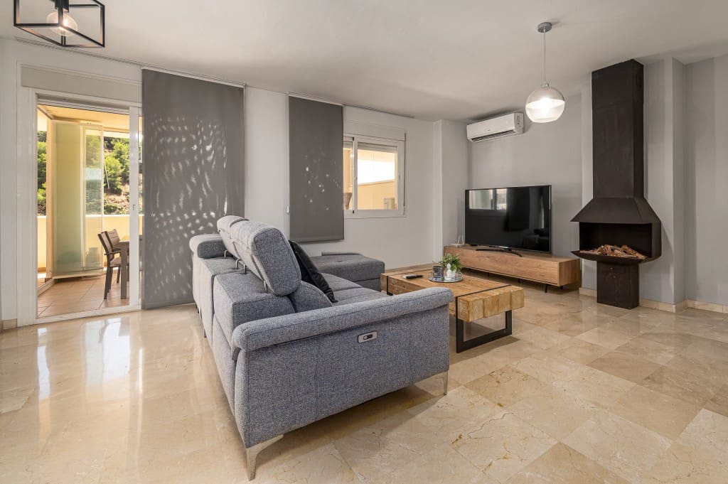 3 bedroom Apartment for sale in Mijas with pool garage - € 420,000 (Ref: 9146944)