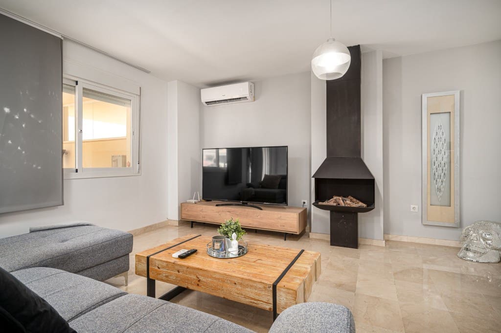 3 bedroom Apartment for sale in Mijas with pool garage - € 420,000 (Ref: 9146944)