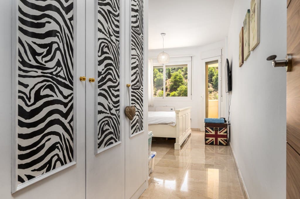 3 bedroom Apartment for sale in Mijas with pool garage - € 420,000 (Ref: 9146944)