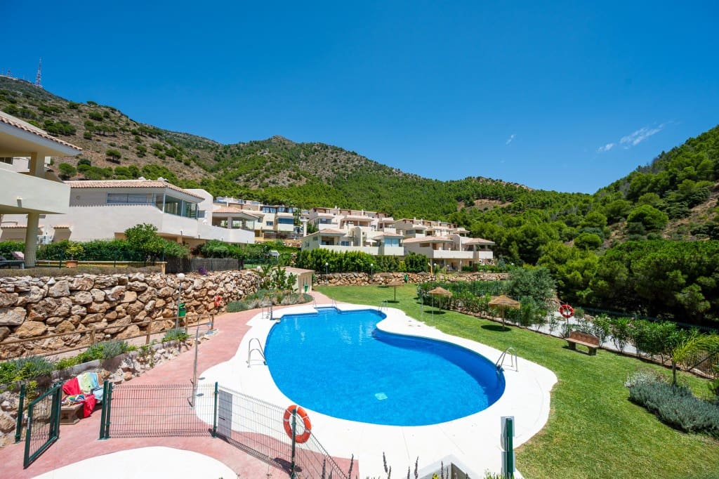3 bedroom Apartment for sale in Mijas with pool garage - € 420,000 (Ref: 9146944)