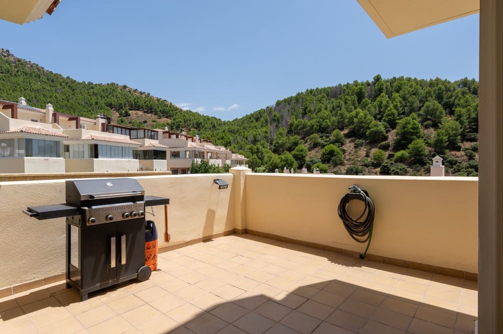 3 bedroom Apartment for sale in Mijas with pool garage - € 420,000 (Ref: 9146944)