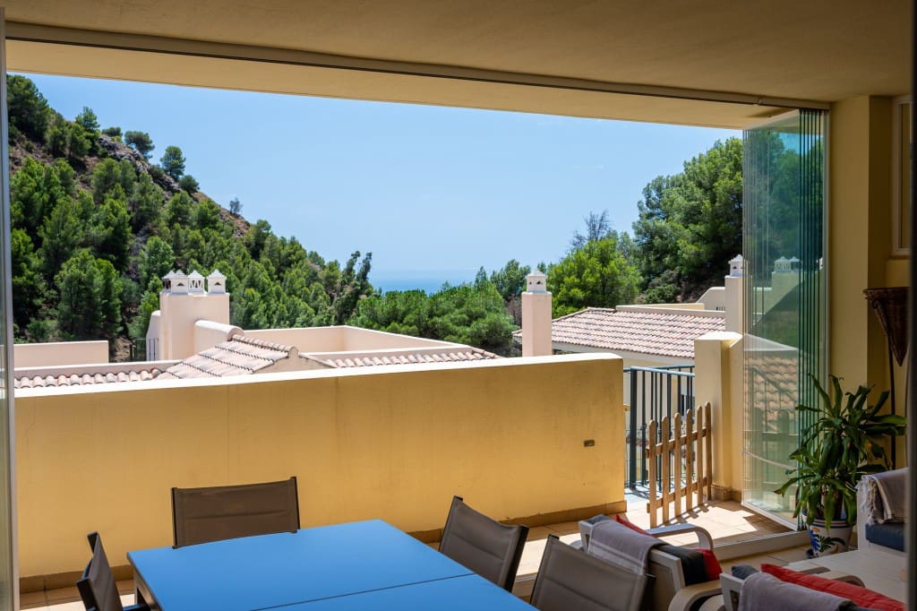 3 bedroom Apartment for sale in Mijas with pool garage - € 420,000 (Ref: 9146944)