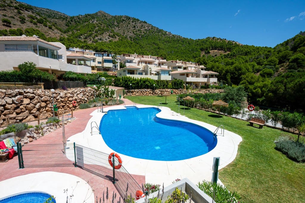 3 bedroom Apartment for sale in Mijas with pool garage - € 420,000 (Ref: 9146944)
