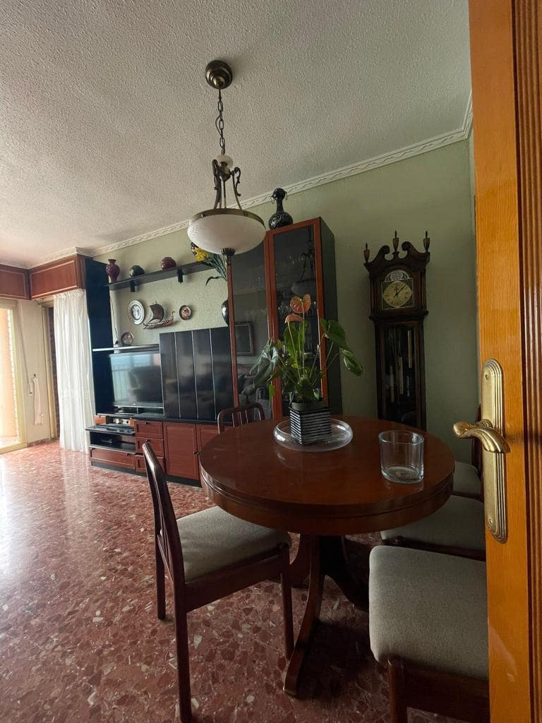 4 makuuhuone Huoneisto myytävänä paikassa Torrevieja - 497 000 € (Ref: 9151811)