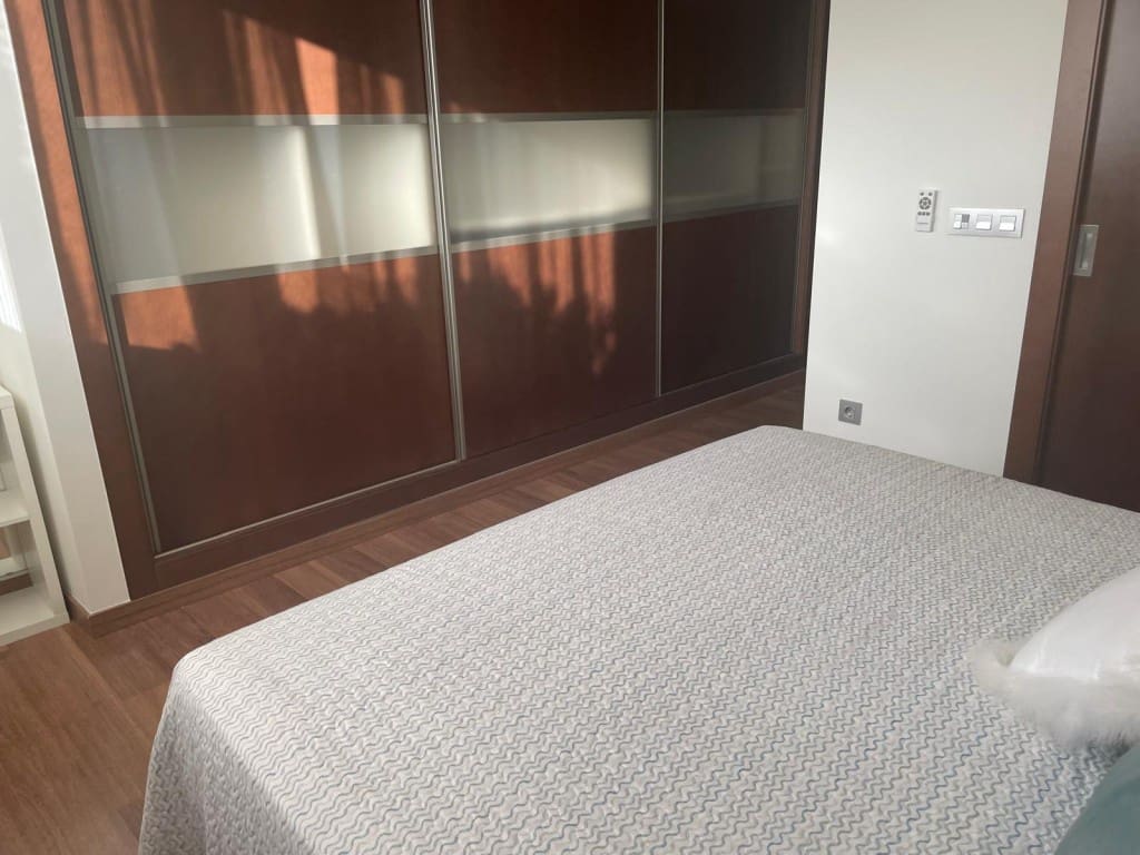 3 soveværelse Villa til salg i Mil Palmeras med swimmingpool - € 565.000 (Ref: 9151812)