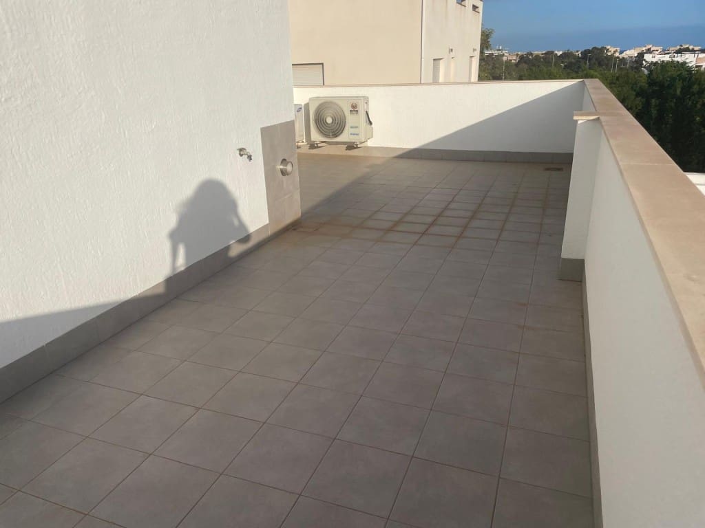 3 soveværelse Villa til salg i Mil Palmeras med swimmingpool - € 565.000 (Ref: 9151812)