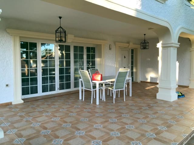 7 soverom Villa til salgs i Cabo Roig, Orihuela med svømmebasseng - € 1 490 000 (Ref: 9151813)