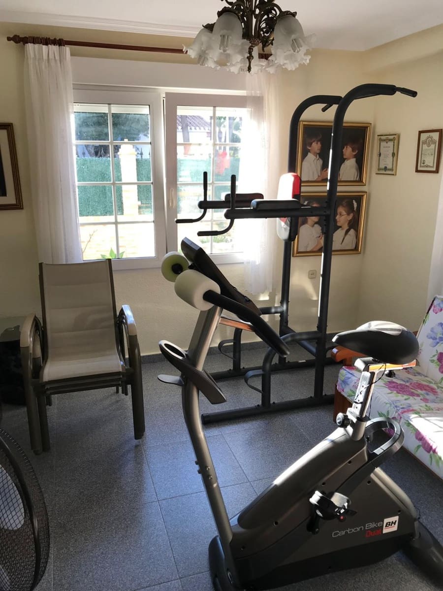 7 slaapkamer Villa te koop in Cabo Roig met zwembad - € 1.490.000 (Ref: 9151813)