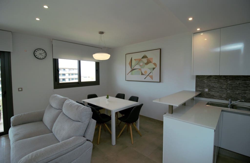 2 soveværelse Penthouse til salg i Arenales del Sol med swimmingpool - € 352.000 (Ref: 9159330)