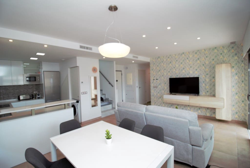 2 soveværelse Penthouse til salg i Arenales del Sol med swimmingpool - € 352.000 (Ref: 9159330)