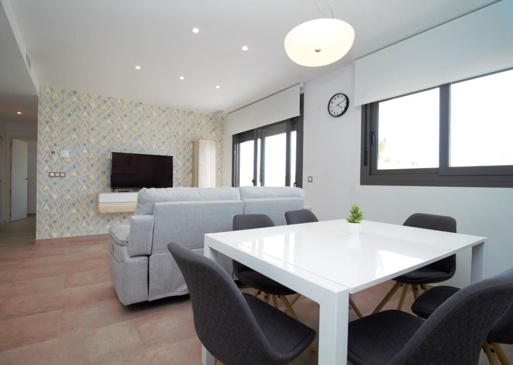 2 soveværelse Penthouse til salg i Arenales del Sol med swimmingpool - € 352.000 (Ref: 9159330)