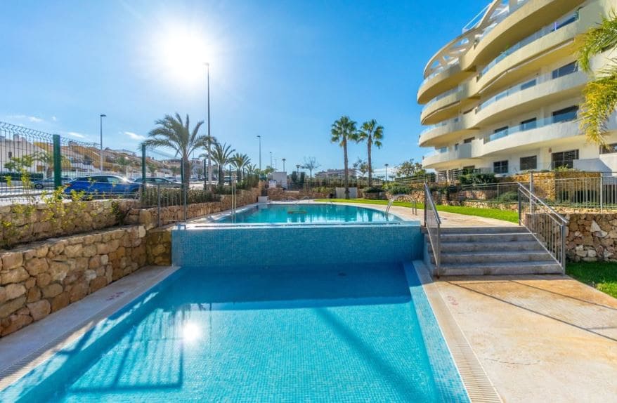 2 soveværelse Penthouse til salg i Arenales del Sol med swimmingpool - € 352.000 (Ref: 9159330)