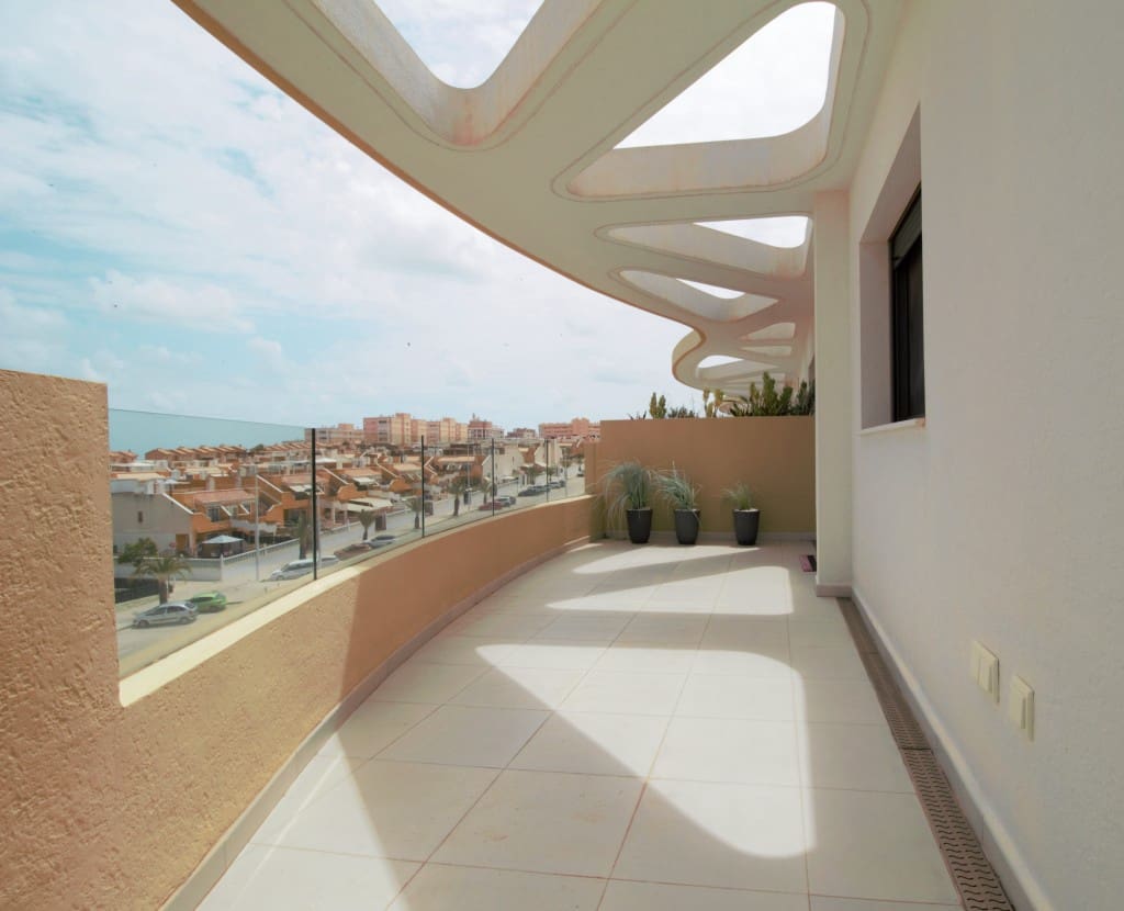 2 soveværelse Penthouse til salg i Arenales del Sol med swimmingpool - € 352.000 (Ref: 9159330)