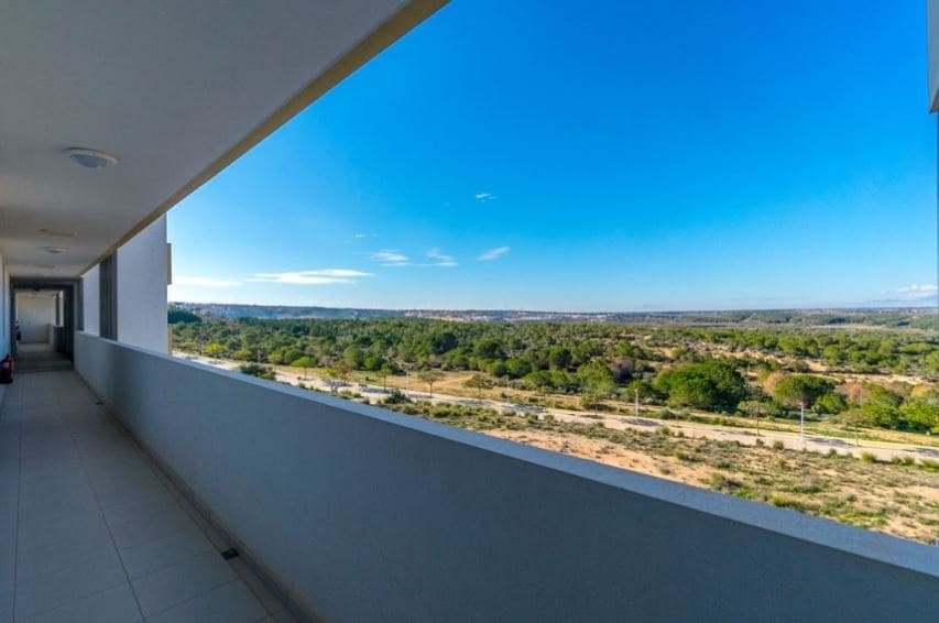 2 soveværelse Penthouse til salg i Arenales del Sol med swimmingpool - € 352.000 (Ref: 9159330)