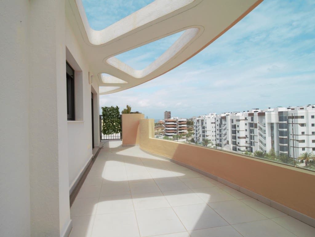 2 soveværelse Penthouse til salg i Arenales del Sol med swimmingpool - € 352.000 (Ref: 9159330)