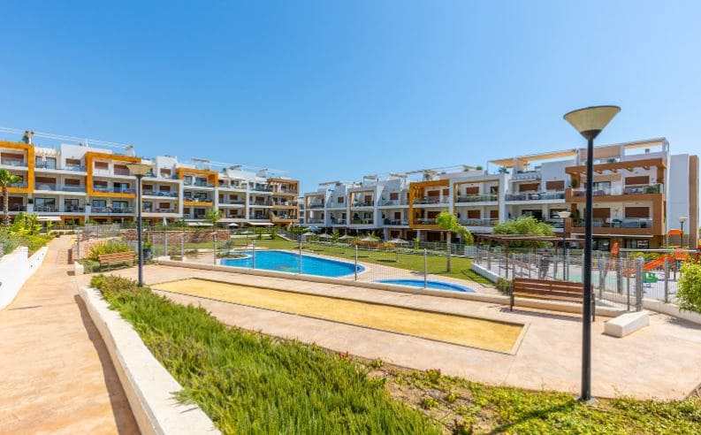 3 slaapkamer Appartement te koop in Villamartin met zwembad garage - € 299.900 (Ref: 9162143)