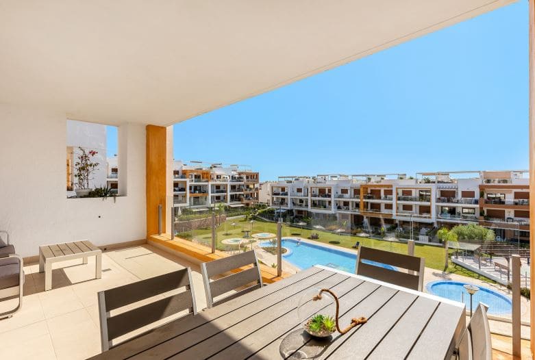 3 slaapkamer Appartement te koop in Villamartin met zwembad garage - € 299.900 (Ref: 9162143)