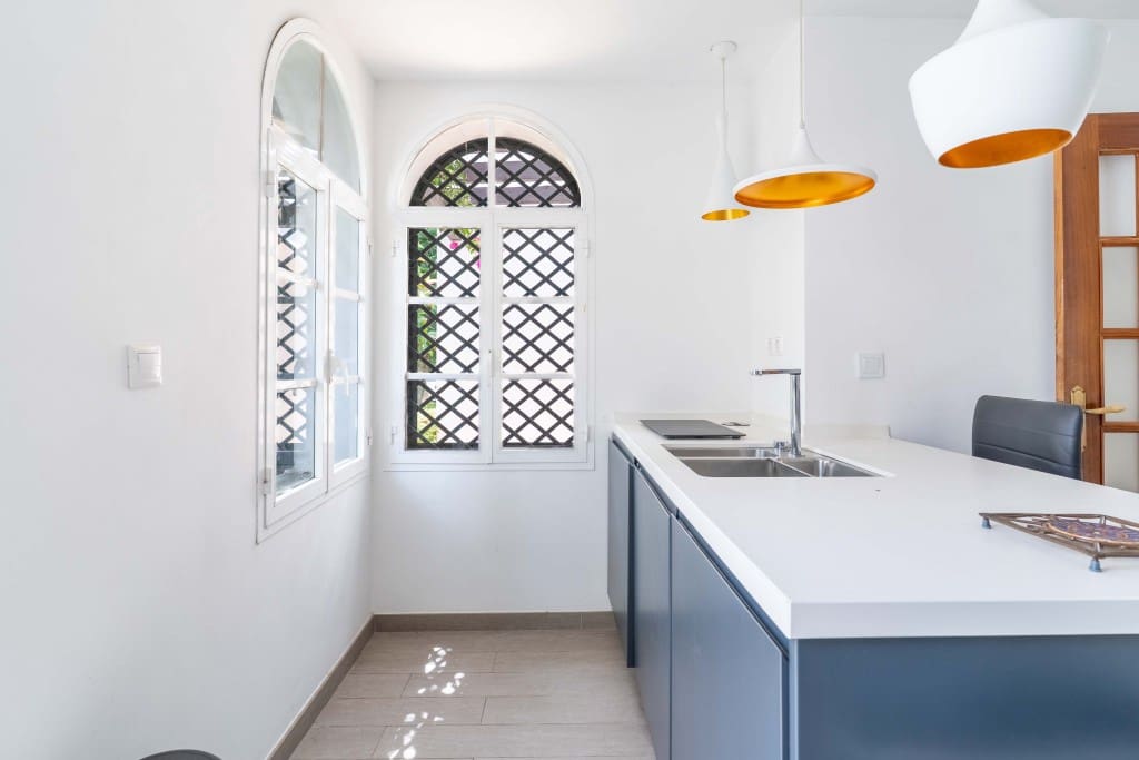 3 soverom Hus til salgs i Nueva Andalucia med svømmebasseng garasje - € 499 999 (Ref: 9169443)