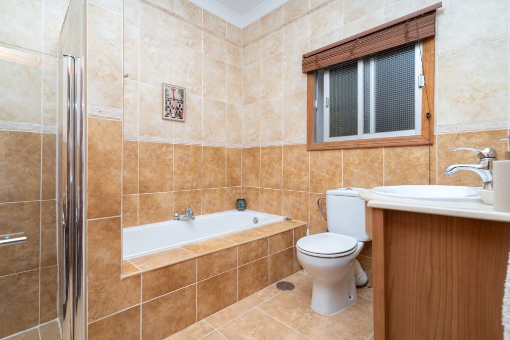 4 soveværelse Villa til salg i Nerja med swimmingpool - € 1.050.000 (Ref: 9193629)