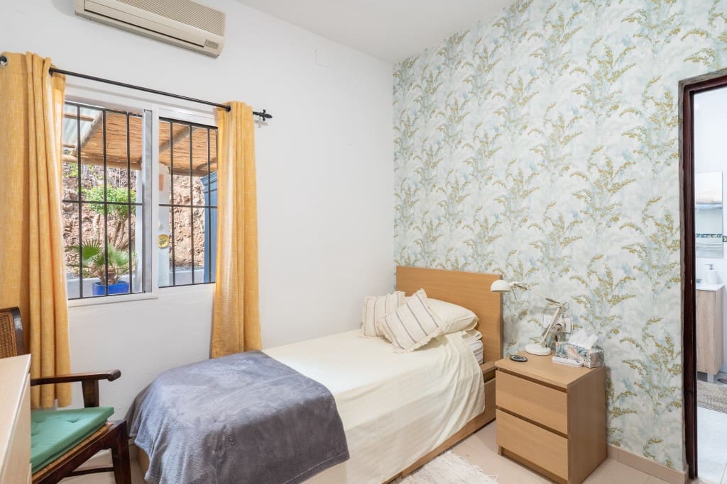 4 soveværelse Villa til salg i Nerja med swimmingpool - € 1.050.000 (Ref: 9193629)