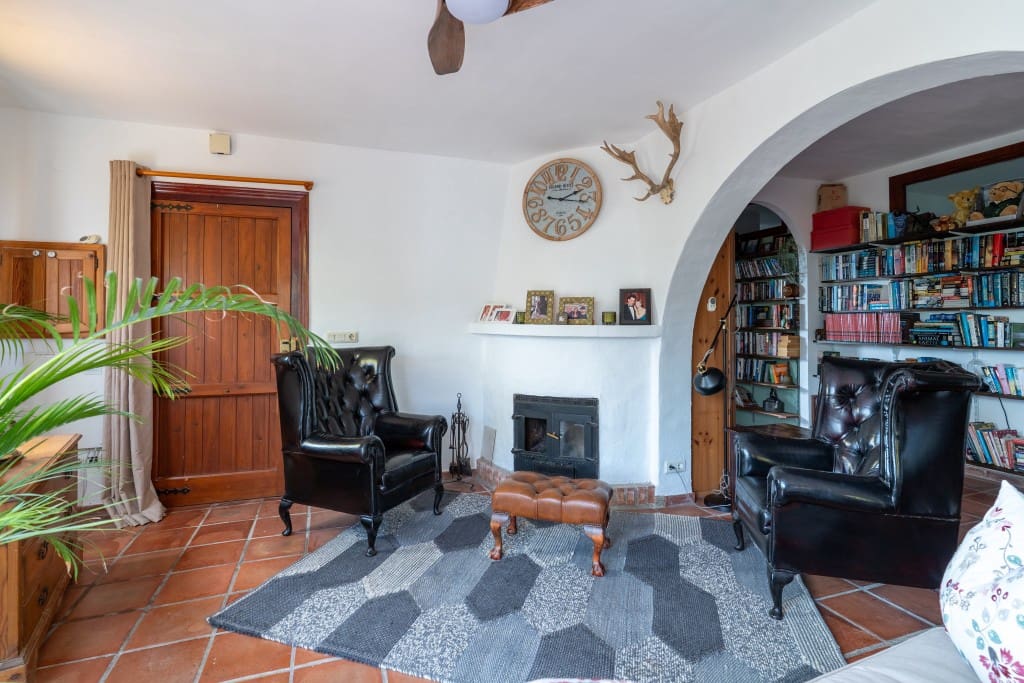 4 soveværelse Villa til salg i Nerja med swimmingpool - € 1.050.000 (Ref: 9193629)