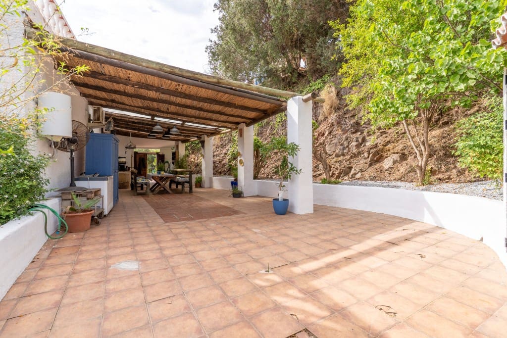 4 soveværelse Villa til salg i Nerja med swimmingpool - € 1.050.000 (Ref: 9193629)