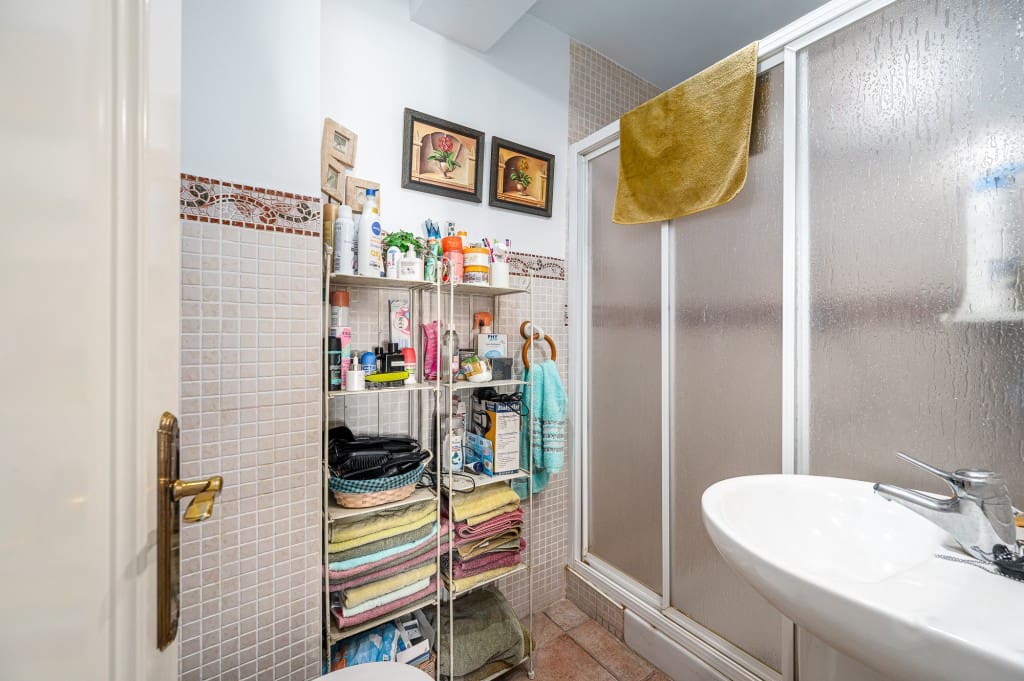 2 bedroom Apartment for sale in Nerja with pool - € 275,000 (Ref: 9193631)