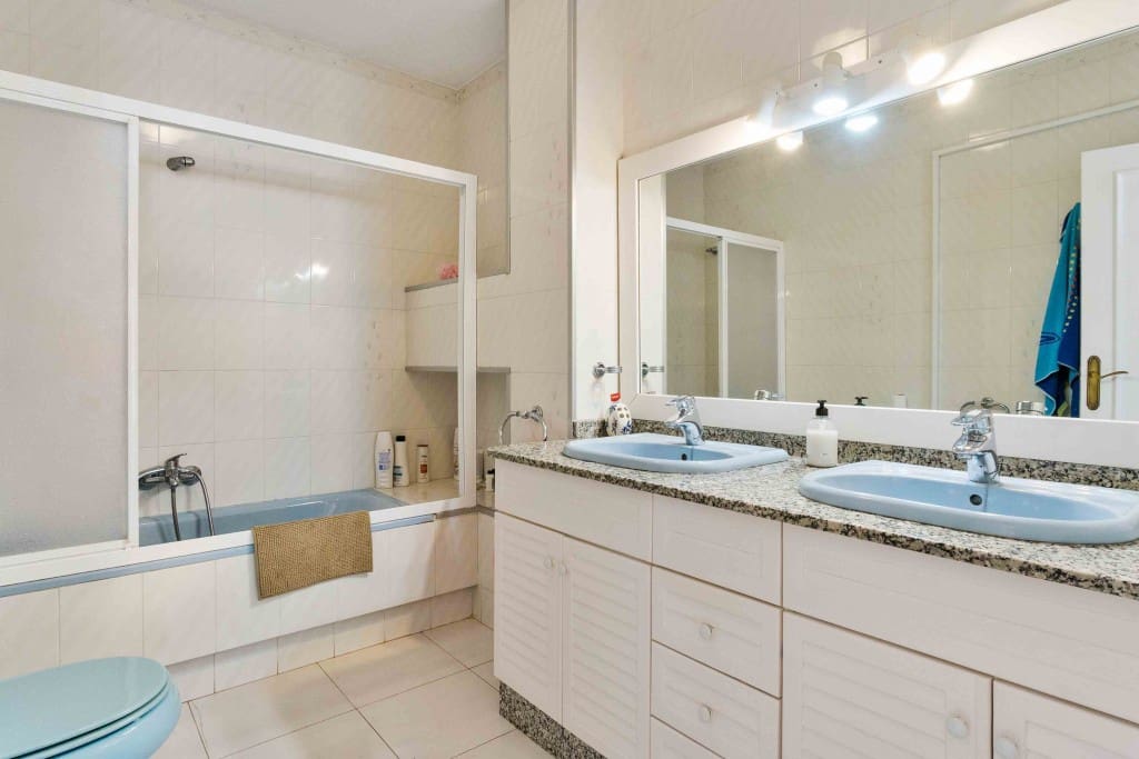 5 soverom Villa til salgs i Cabo Roig med svømmebasseng garasje - € 770 000 (Ref: 9193632)