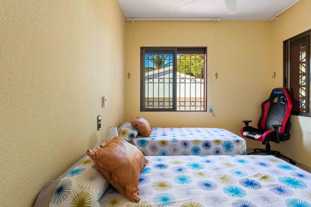 5 soverom Villa til salgs i Cabo Roig med svømmebasseng garasje - € 770 000 (Ref: 9193632)